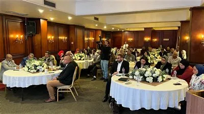 محافظ قنا يشارك في ورشة عمل حول التغيرات المناخية ويؤكد: رؤيتنا أن تكون قنا محافظة خضراء ومستدامة