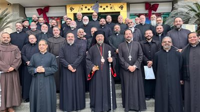 غبطة البطريرك الأنبا إبراهيم إسحق يلتقي كهنة الإيبارشيّة البطريركية ويهنئهم بعيد الميلاد المجيد