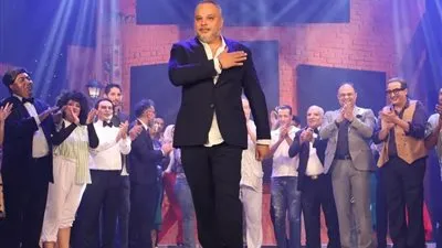 تامر عبدالمنعم يتضامن مع عمر حسن يوسف: الراحل حسن يوسف لم يتوسط لأبنه ليعمل معي