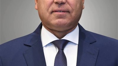 وزارة الصناعة تنفي وجود أي حساب رسمي للفريق كامل الوزير نائب رئيس مجلس الوزراء للتنمية الصناعية وزير الصناعة والنقل على مواقع التواصل الاجتماعي وخاصة موقع 