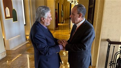 وزير الخارجية يلتقي مع نظيره الباكستاني على هامش منتدى صير بنى ياس