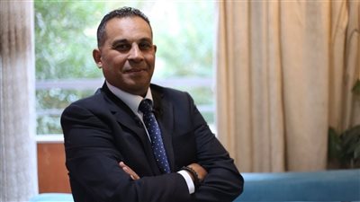 طارق عباس يكشف قرارات لجنة اللاعبين بالاتحاد الدولي.. تغييرات في تصنيف لاعبي الريشة الطائرة وبرامج توعوية مرتقبة