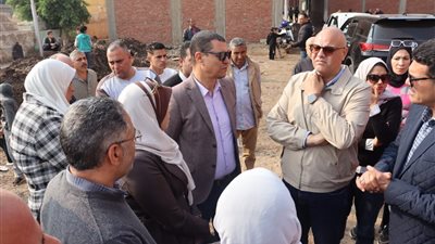 محافظ القليوبية يستمع لشكاوى أهالي المريج ويوجه بسرعة تحسين الخدمات الأساسية