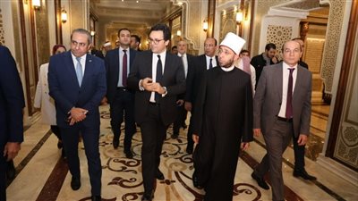 وزيرا الأوقاف والثقافة ورئيس شركة العاصمة يفتتحون متحف كبار القرّاء بالعاصمة الإدارية 