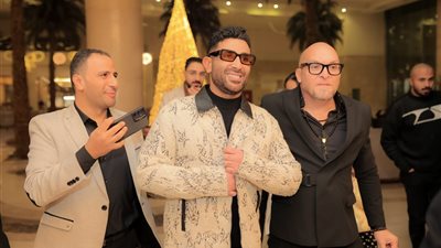 بالصور.. أحمد سعد يتألق بأضخم حفلات التجمع وإدوارد ولولا جفان يخطفان الأنظار ب 