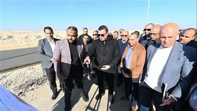 وزير الإسكان يختتم جولته اليوم بتفقد مشروع طريق محور سفنكس بطول 16كم بمدينة سفنكس الجديدة