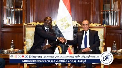 وزير الخارجية يلتقي رئيس مفوضية الإيكواس لبحث سبل تعزيز التعاون المشترك