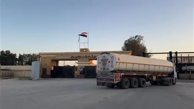 الهلال الأحمر المصري يدفع بـ 130 ألف سلة غذائية و22 ألف قطعة ملابس شتوية عبر قافلة «زاد العزة» الـ 99