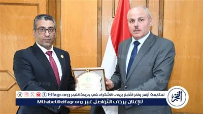 رئيس جامعة قناة السويس يستقبل مدير مركز التحول الرقمي وتحقيق المركز الأول على مستوى الجامعات المصرية