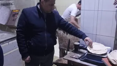  التموين تلاحق المخالفين في الأسواق والمخابز وتحرر 155 مخالفة خلال يومين بالدقهلية