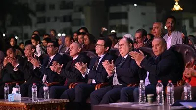 وزير الثقافة ومحافظ الأقصر يشهدان ختام فعاليات الدورة الخامسة عشرة للمهرجان القومي للتحطيب ويُكرِّمان رموزه