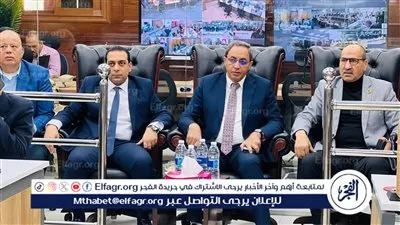 محافظ قنا يتابع أعمال فتح اللجان الانتخابية بجولة الإعادة لانتخابات مجلس النواب 2025 من مركز الشبكة الوطنية للطوارئ والسلامة