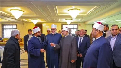 وكيل الأزهر يتفقَّد انطلاق اختبارات المرحلة الثالثة والأخيرة للابتعاث العام 2026م