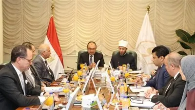 وزير الأوقاف يستقبل وزير قطاع الأعمال العام لبحث تعزيز التعاون المشترك
