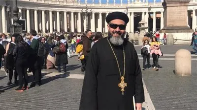 لا للحياة البرية المتوحشة داخل المدن.. المتحدث الإعلامي لمطرانية بورسعيد ينضم لقائمة ضحايا عقر الكلاب ويوجه نداءً عاجلًا للمسؤولين