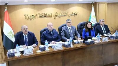 محافظ الجيزة: رفع كفاءة محيط الكنائس والطرق المؤدية وتكثيف الخدمات خلال احتفالات عيد الميلاد
