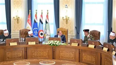 الرئيس السيسي يشهد اختبارات كشف الهيئة لحاملي درجة الدكتوراه من 