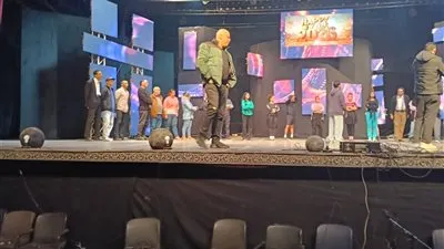 تامر عبدالمنعم يشهد البروفات النهائية لاحتفالية رأس السنة