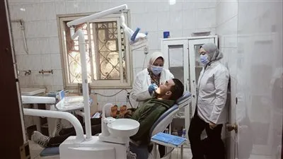 محافظ الدقهلية يتفقد شوارع ومركز طب الأسرة بقرية طنامل بمركز أجا للوقوف على مستوى النظافة والخدمات