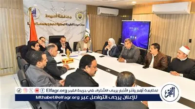 محافظ أسيوط يتابع غلق لجان اليوم الأول لجولة الإعادة بالدوائر الثلاث 