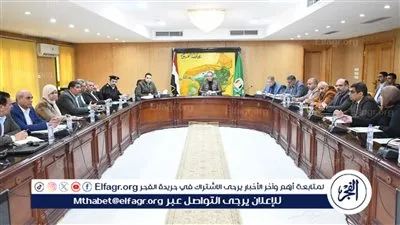 محافظ الفيوم يتابع معدلات الأداء بملفات التقنين والتصالح والمتغيرات المكانية