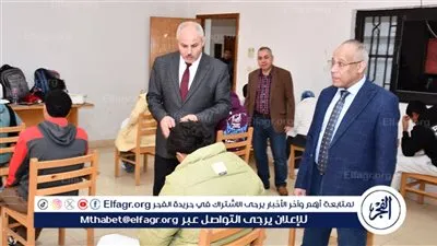 رئيس جامعة قناة السويس يتفقد انتظام لجان امتحانات الفصل الدراسي الأول بكلية السياحة والفنادق