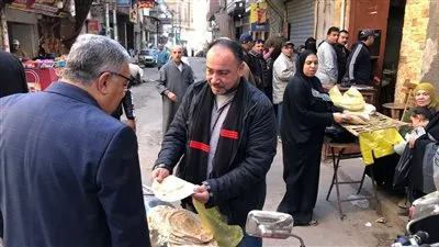 محافظ الدقهلية يتفقد المخابز بمدينة المنصورة ويؤكد على الالتزام بجودة الخبز والوزن المقرر للرغيف