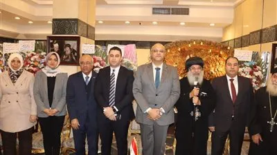 محافظ القليوبية ومدير الأمن يقدمان التهنئة بعيد الميلاد المجيد بالكنيسة المطرانية ببنها