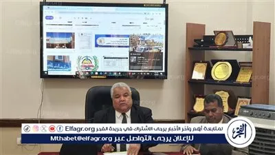 وكيل تعليم الأقصر يعقد اجتماعًا مع رؤساء الأقسام ومديري المراحل التعليمية لبحث أولويات المرحلة المقبلة