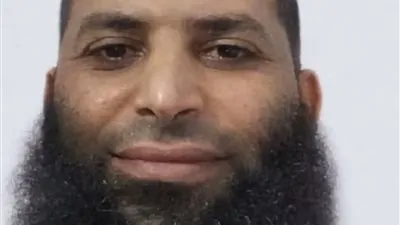 تسريب غاز يتسبب في وفاة محفظ قرآن وأبنائه وإصابة الأم ونجلها