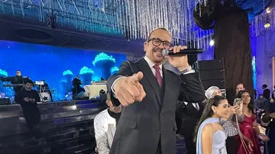 هشام عباس يتألق في حفل زفاف ربا ومحمد مزروع بحضور أعضاء مجلس النواب والشيوخ