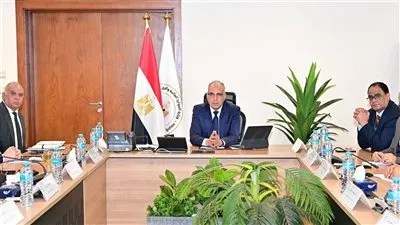 الري: متابعة موقف إيراد النهر والحالة الهيدرولوجية للنهر وإجراءات تشغيل السد العالي