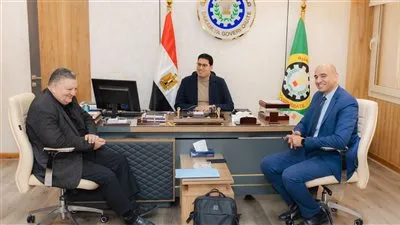 نائب محافظ الدقهلية يعقد اجتماعا لمتابعة دعم منظومة التحول الرقمي