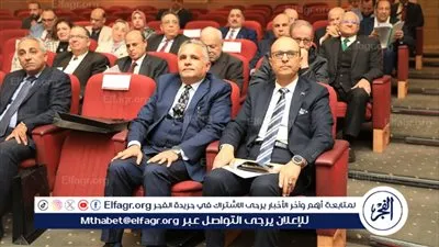 رئيس جامعة أسيوط يشارك في اجتماع مجلس الجامعات الخاصة بجامعة المستقبل