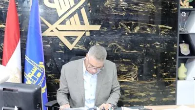 محافظ أسوان يُطلق حركة تغييرات موسعة ويكلف 23 قيادة محلية لتطوير الأداء والخدمات