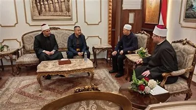 وصول وفود الإمارات والصين للمشاركة بالمؤتمر الدولي 