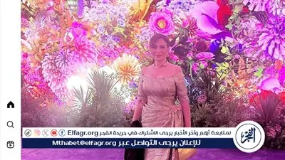 إلهام شاهين تتصدر مشهد «جوي أوردز» بإطلالة ذهبية راقية تؤكد أنها سيدة السجادة البنفسجية