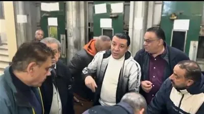 مصطفى كامل يودع أعضاء نقابة الموسيقيين وأصحاب المعاشات قبل سفرهم للعمرة ويقرر منحة 5 آلاف جنيه