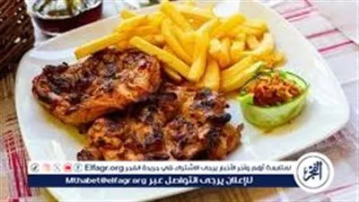 طريقة عمل الدجاج المسحب على الفحم في البيت بسهولة