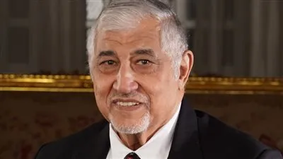 «مدارات العمر» يرسم خريطة رجل عاش الطاقة كمسؤولية لا كوظيفة