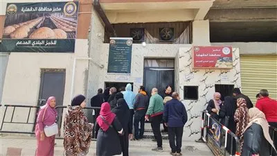محافظ الدقهلية يؤكد استمرار عمل مخبز المحافظة الكبير من الساعة الثامنة صباحا وحتى نفاذ الحصة المقررة للدقيق