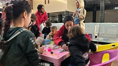 وزيرة التضامن الاجتماعي تتابع جهود الهلال الأحمر المصري بمعبر رفح تزامنًا مع بدء التشغيل الرسمي من الجانب الفلسطيني