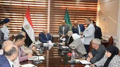 محافظ القليوبية يعقد اللقاء الجماهيري الأسبوعي بالديوان العام لحل المشكلات