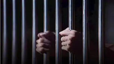 11 فبراير.. تأجيل محاكمة عاطل بتهمة الاتجار في المواد المخدرة السلاح 