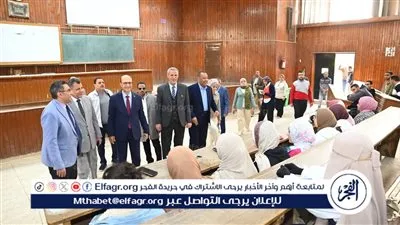 رئيس جامعة أسيوط يتابع انتظام العملية التعليمية بكلية الآداب فى أول أيام الفصل الدراسي الثاني 