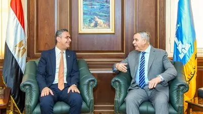 محافظ الإسكندرية يستقبل وزير التموين بديوان عام المحافظة