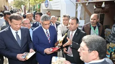 وزير الزراعة ومحافظو مطروح والقاهرة والجيزة يتفقدون النسخة السادسة لمهرجان القاهرة الدولي للتمور