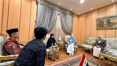 في لفتة إنسانية..شيخ الأزهر يقدِّم دعمًا إنسانيًّا وماديًّا لأسرة الطالب الإندونيسي 