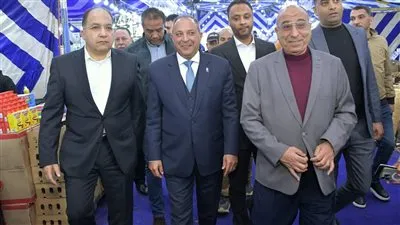 بتخفيصات 25%.. محافظ بورسعيد يفتتح معرض 