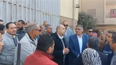 محافظ الجيزة يتفقد جهود تطهير مصرف رشاح أبو عوض بالهرم